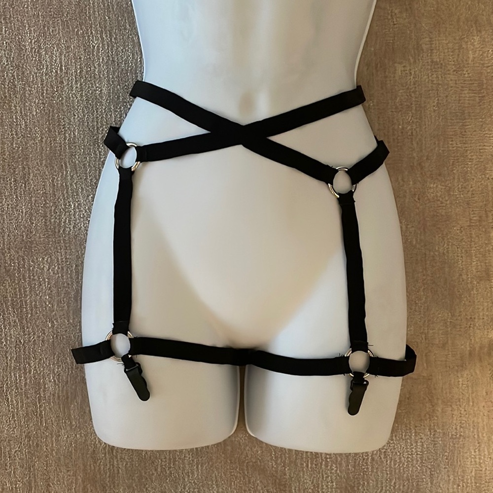 Black stretchy garter belt